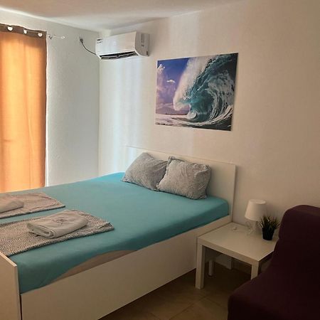 In Villa Guesthouse ซูโตมอเร ภายนอก รูปภาพ